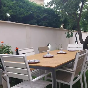 Maison En Rez-de-chaussée,jardin, Très Bien Située Casa vacanze